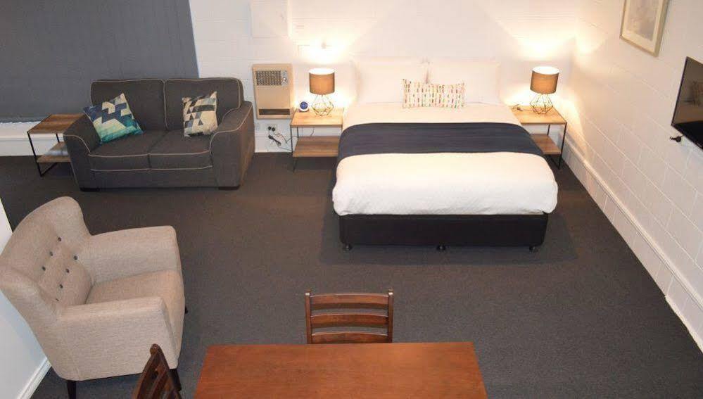 Penguin Seaside Motel 외부 사진